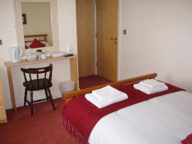 Bed and Breakfast The Leaking Well Dunhampton Habitación foto